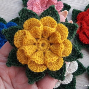 Fleur de laine au crochet pour chapeau, Grande Rose 3D, Fleur tridimensionnelle tricotée, Décor de fleur au crochet, Applique de fleur au crochet 3D, Fleur en laine