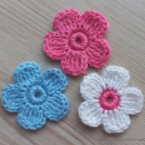 Décoration de petite fleur au crochet, mini applique de fleur au crochet faite à la main pour l'artisanat, fleurs en laine tricotées pour chapeaux, vêtements, fleurs tricotées, 4 cm