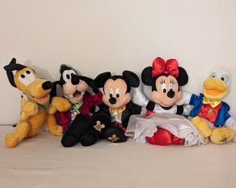 Mickey and Friends Celebration Plush Set