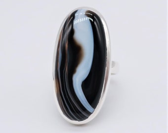 Anillo de plata de ley con ágata bandeada, talla 7 (31 x 14 mm)