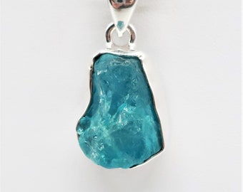 Rough Blue Apatite/Sterling Silver Pendant, Stone Size is 18 x 13 mm