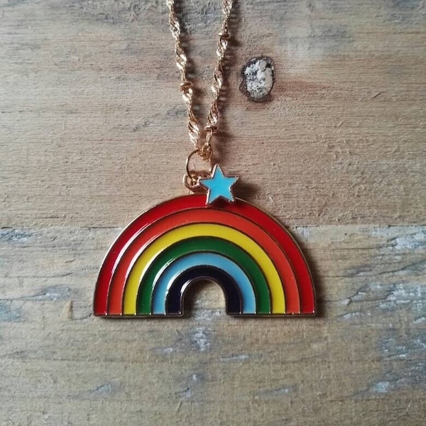 Regenboog ketting kleurrijk Sieraden Regenboog met gouden ketting Regenboog geschenk Regenboog Cadeau Ketting met regenboog hanger Kleurrijk