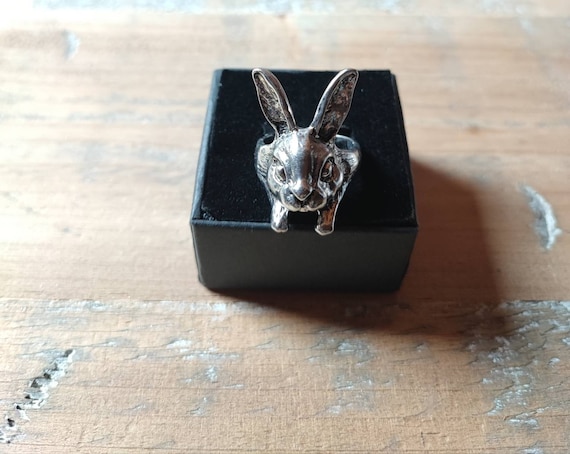 Rabbit head best sale ring