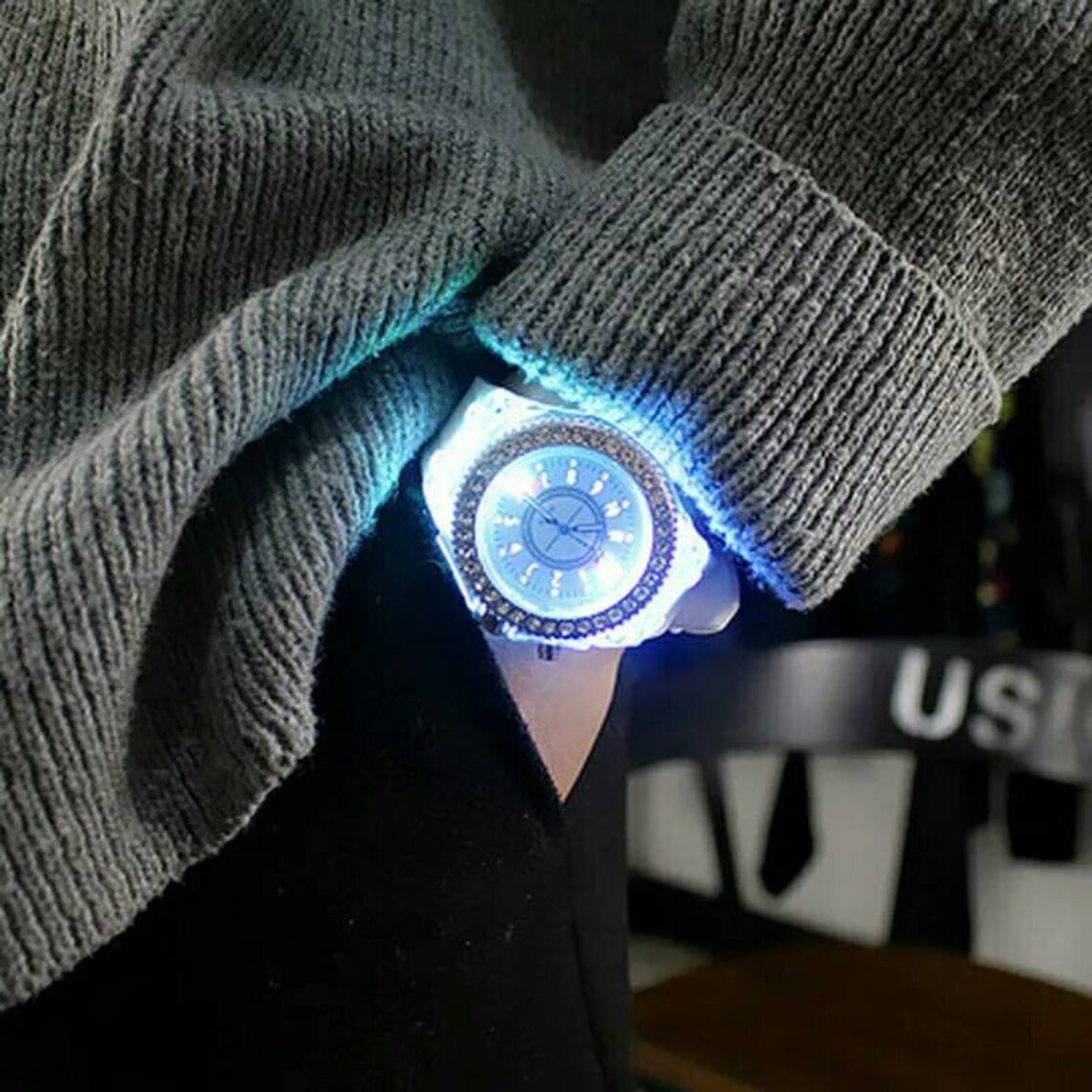 led flash watch