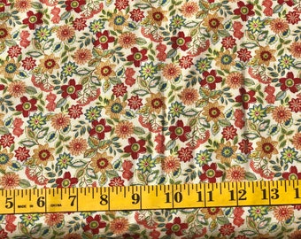 Henry Glass & Co Inc. Farm To Market de Jan Mott 2562-33 Tela de algodón color crema Wildflower Toss cortada a medida