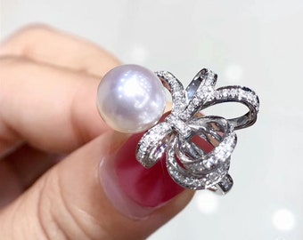 0.45ct diamond, AAA 9-9.5 mm Akoya Pearl Ring, 18k Gold