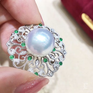 Crown Radiance — Convertible Imperial Bloom Emerald South Sea Pearl Brooch Pendant