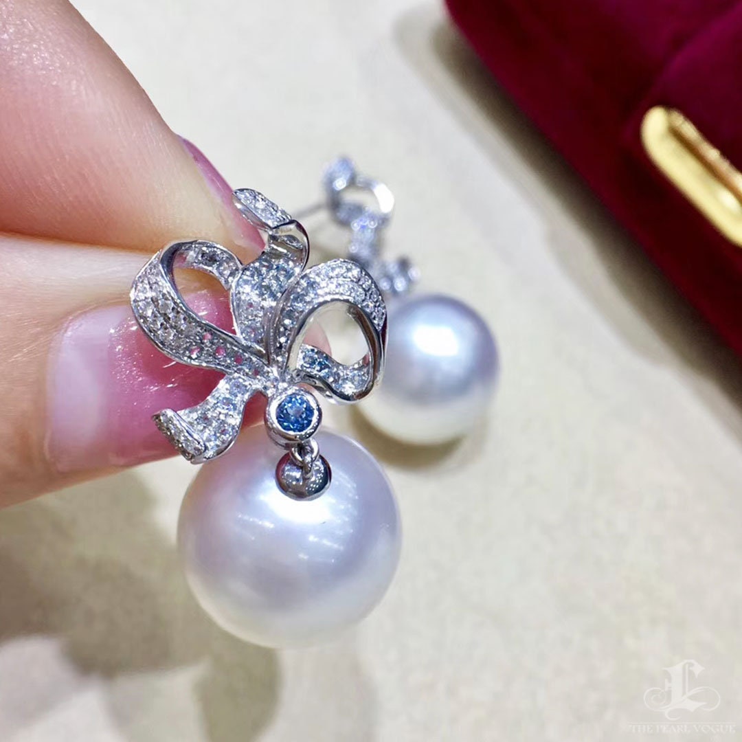 Vine Symphony — Diamond, AAAA 14-15 Mm South Sea Pearl