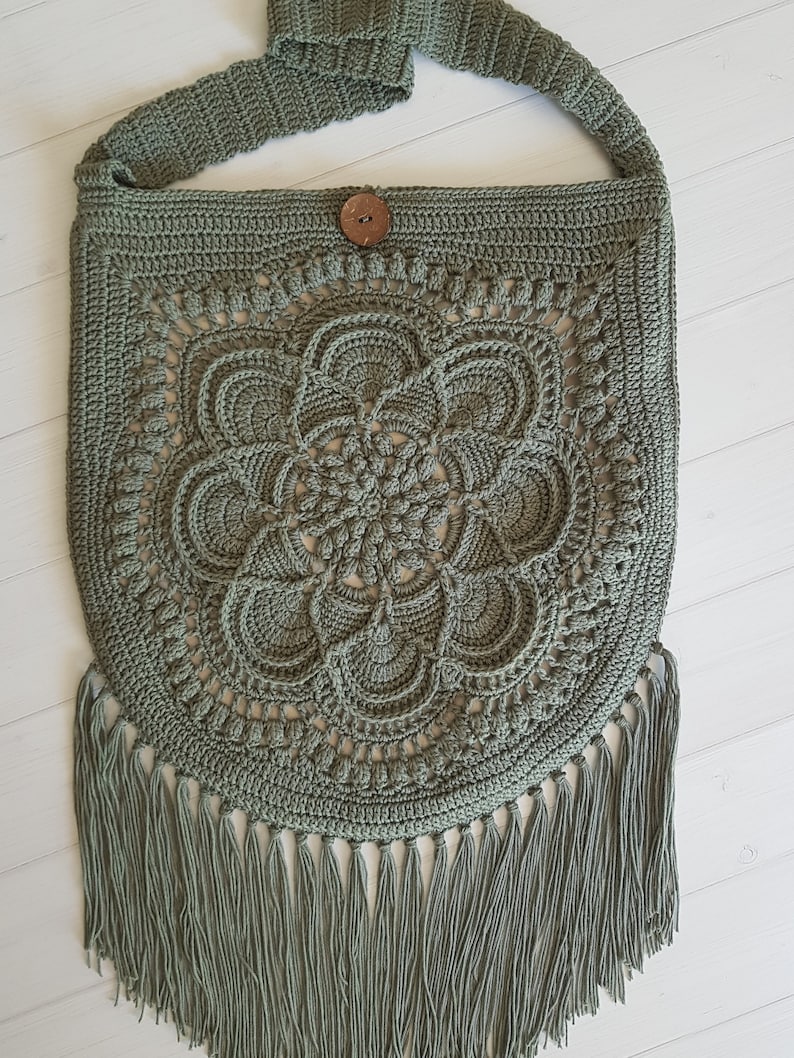 CROCHET BAG PATTERN ~ Crochet Boho Bag with Fringe, Crochet Crossbody Bag, Textured Messenger Crochet Bag Pattern, Messenger Bag afbeelding 8