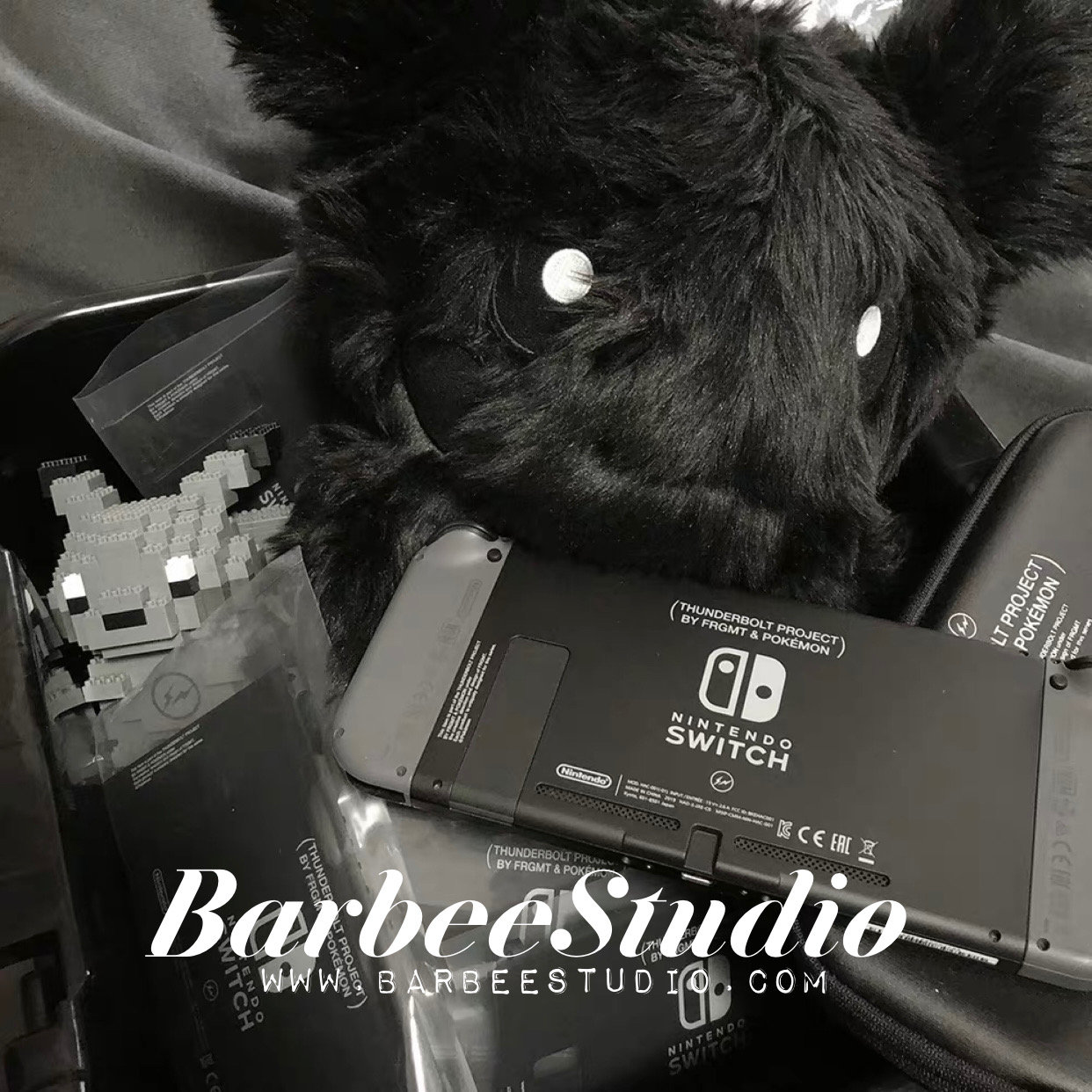 FRAGMENT - Frgment Design × Nintendo Switch First Photos Of The Really Rare Nintendo Switch Thunderbolt