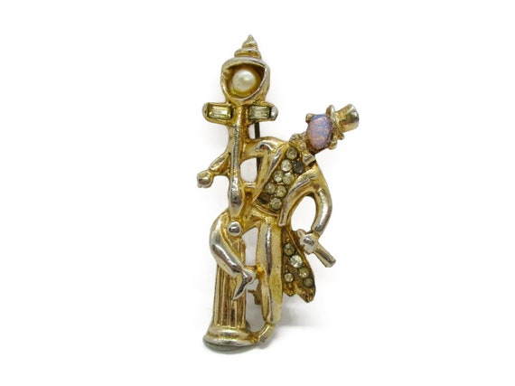 Vintage gold tone brooch, drunk man on a lamp pos… - image 1