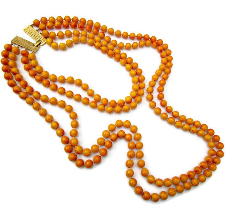 flapper style Vintage long yellow multi strand bead necklace