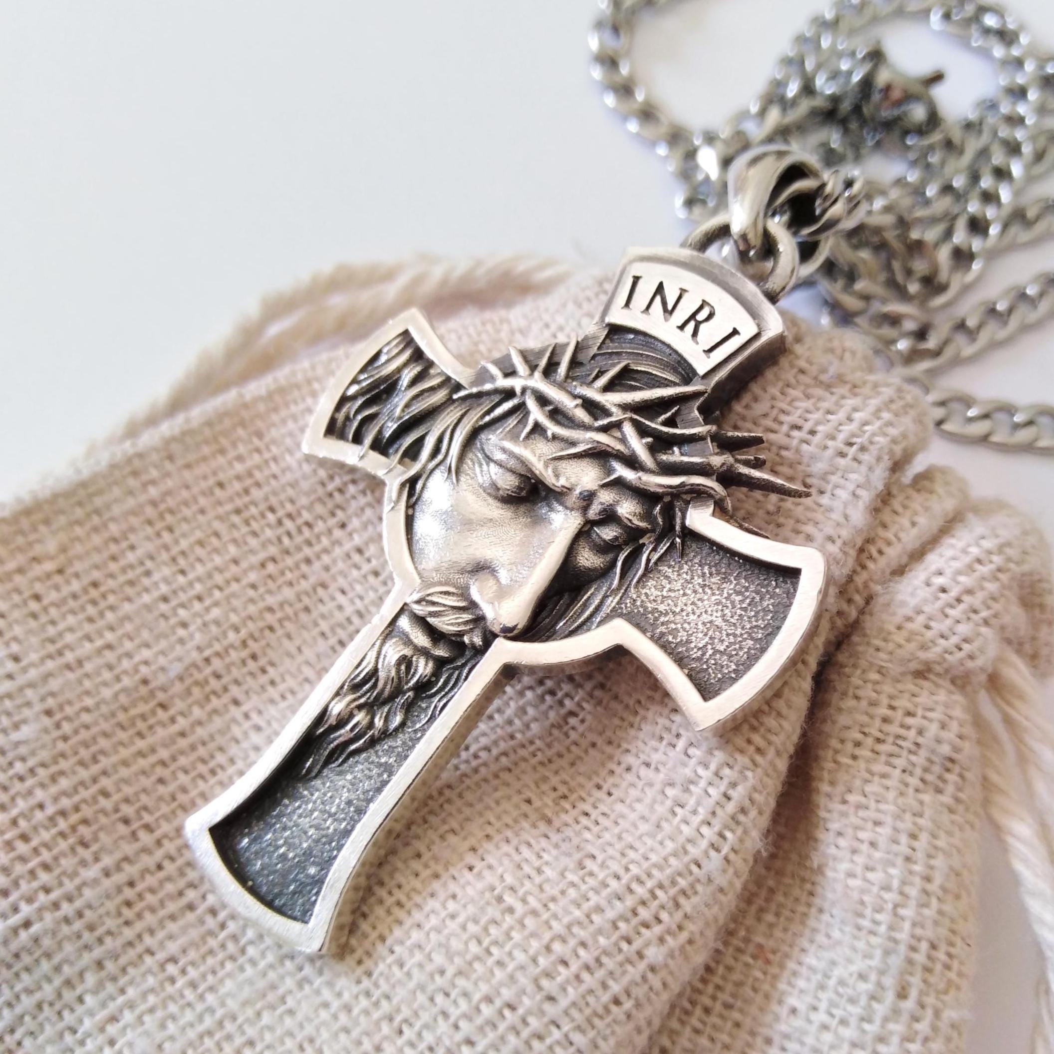 Collier Homme Croix Jésus-Christ - Pendentif Crucifix Acier Inoxydable, Chaîne 50/60cm, Cadeau Spirituel