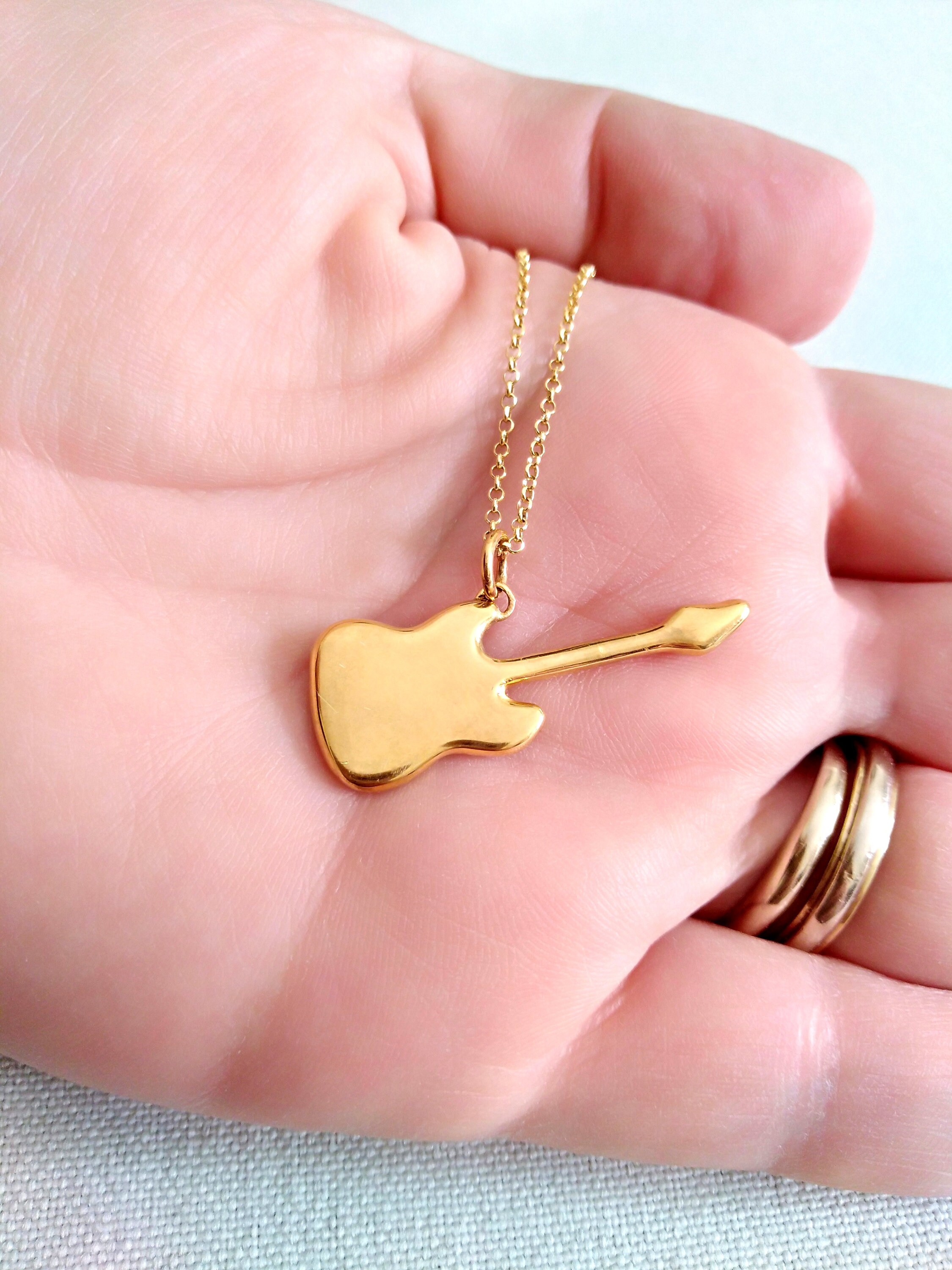 24k gold guitar