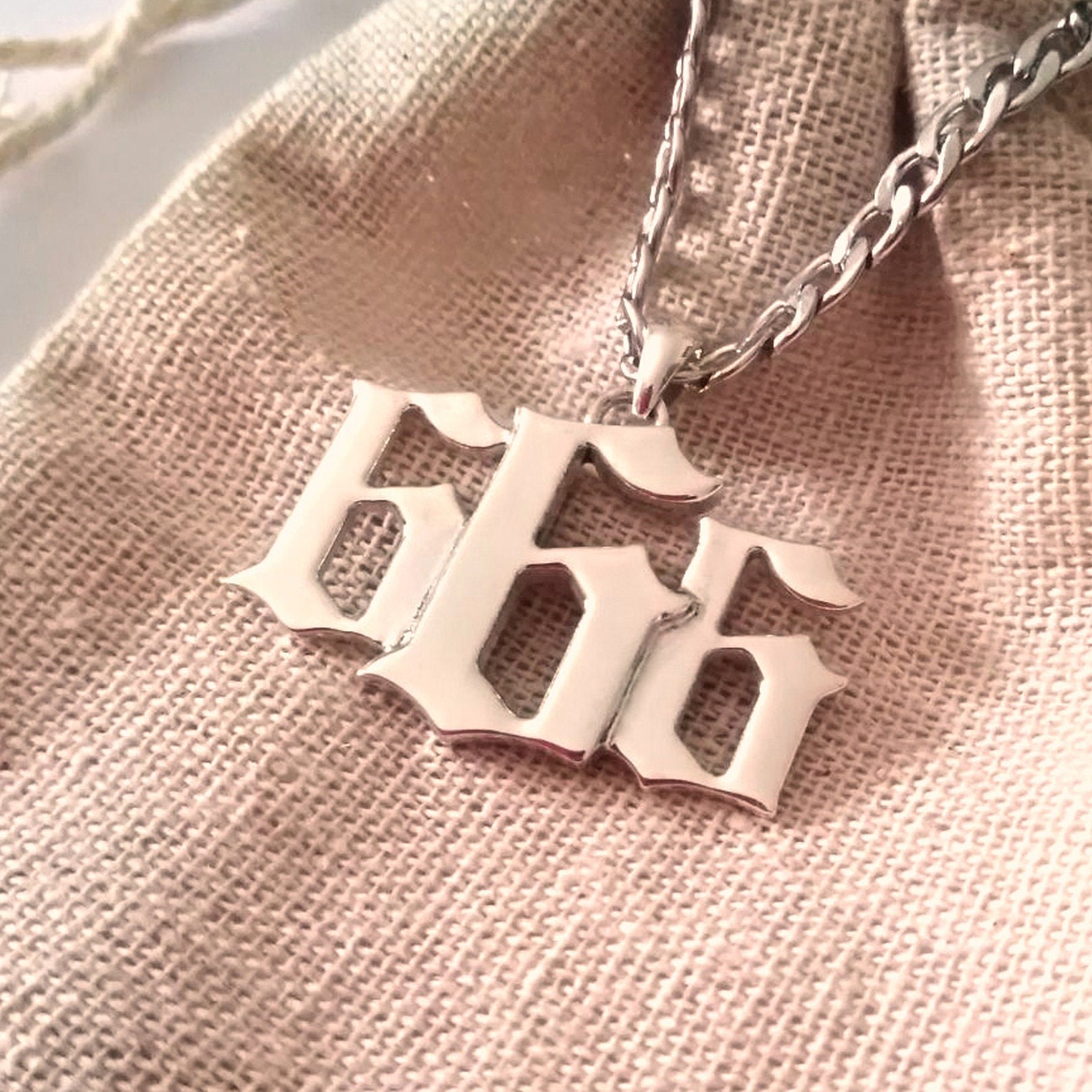 65%OFF【送料無料】 ペンダント 666 イエローゴールド | 666 スターリングシルバー シルバー