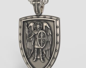 Colgante de San Miguel Arcángel de plata 925 oxidada / Collar de San Miguel Arcángel de plata envejecida hecho a mano / Colgante de San Miguel en un escudo