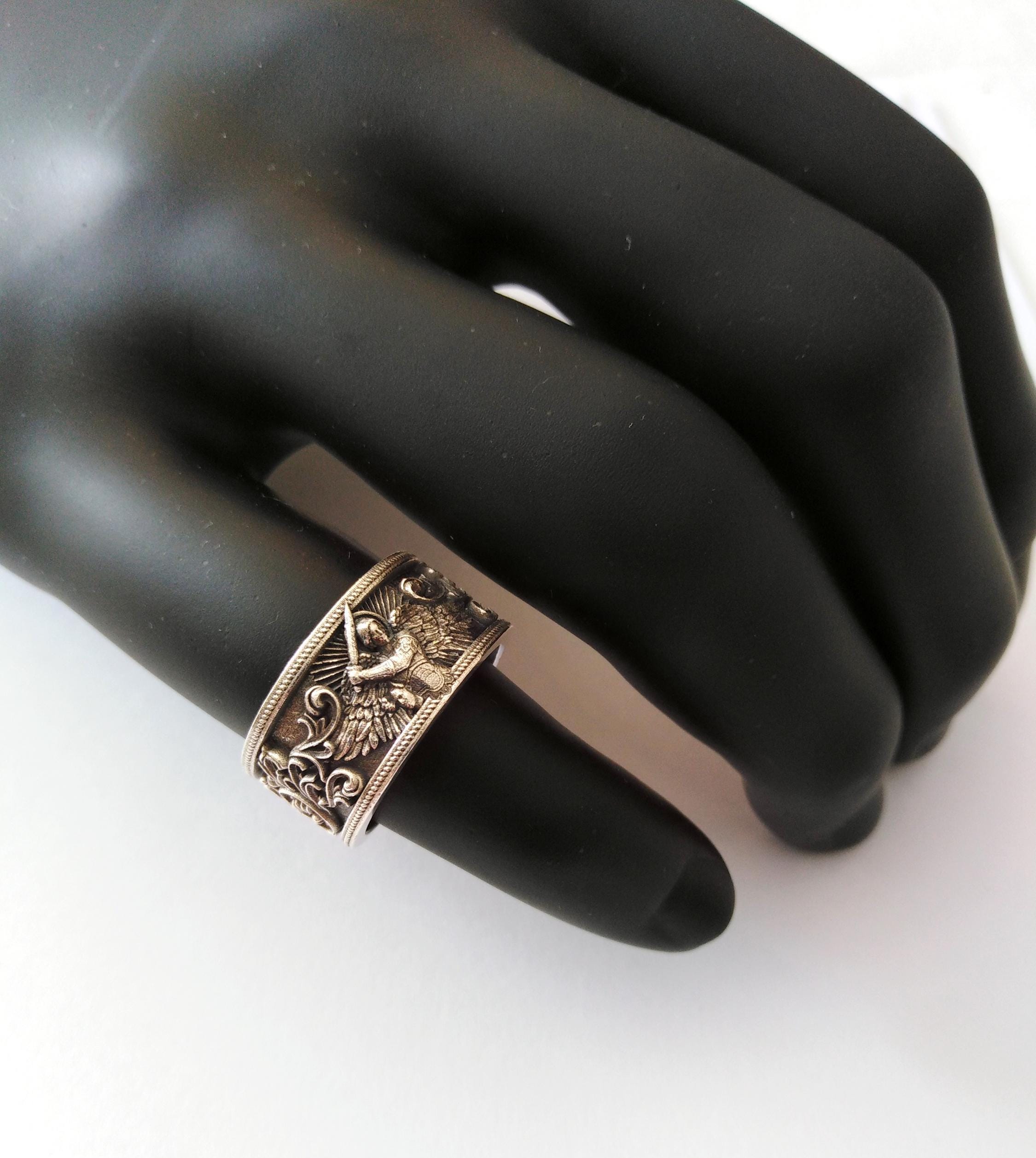 酸化シルバー925製 聖ミカエル大天使リング | ハンドメイドの熟成