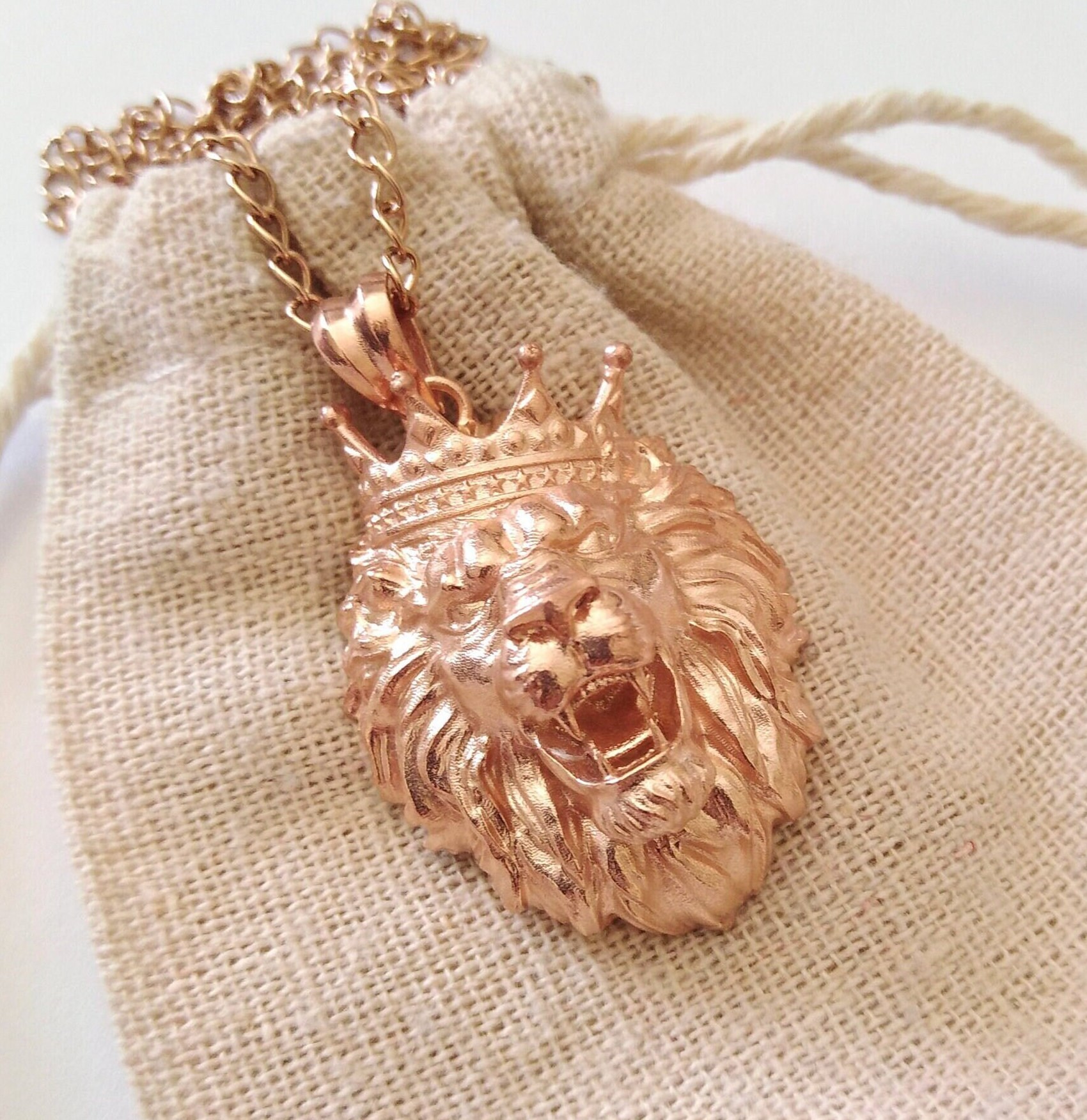 Rose gold lion pendant deals