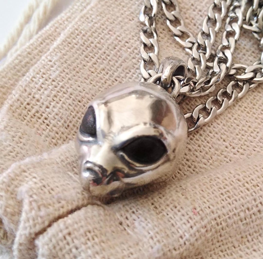 SILVER 950 ALIENSKULL CHAIN NECKLACE – THE SHOP YOHJI YAMAMOTO