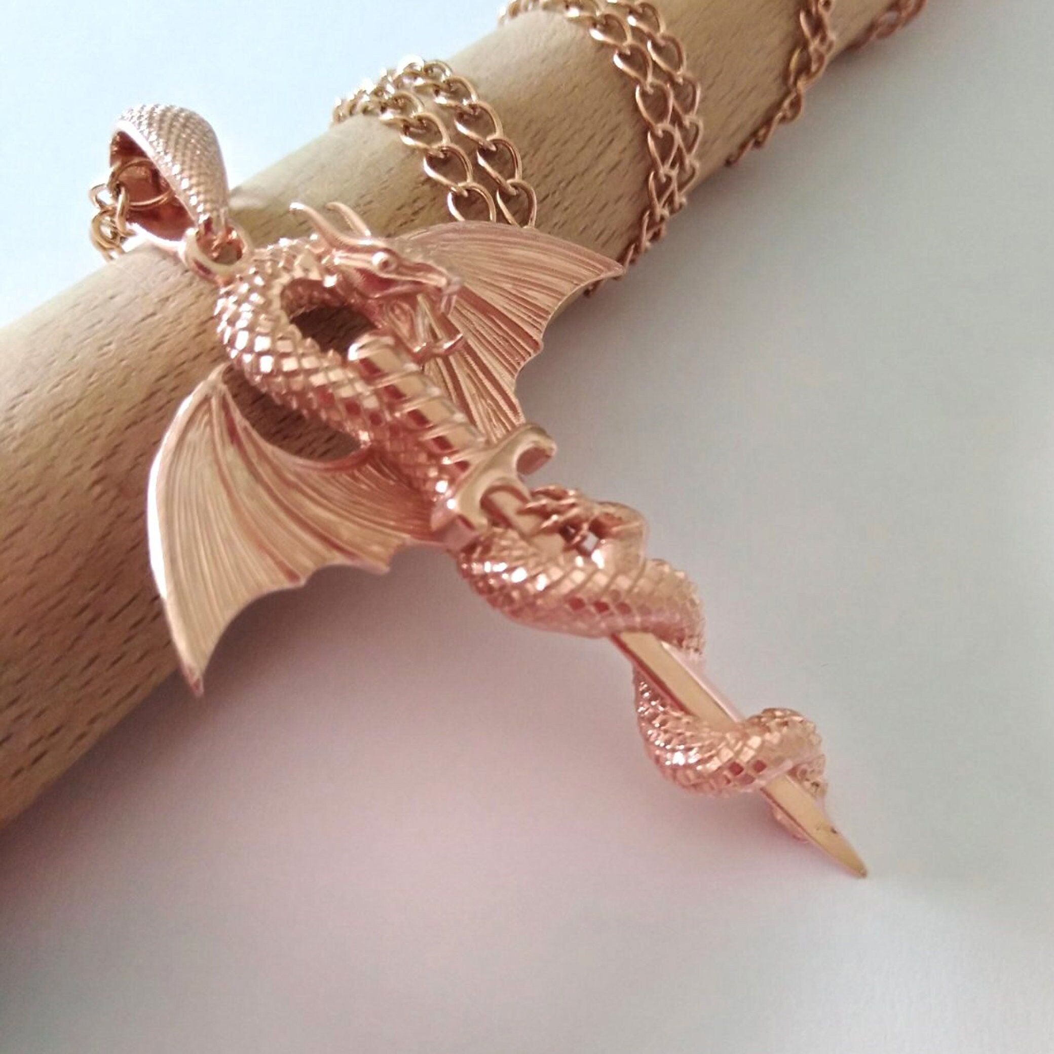 Rose gold on sale dragon necklace