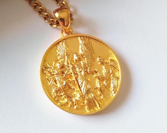 Colgante de San Arcángel bañado en oro amarillo / Collar artesanal de plata 925 con el Arcángel Rafael / Colgante para hombre con el Arcángel Gabriel