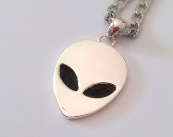 Silver 925 Alien Necklace, Sterling Silver Alien Pendant, Alien Jewelry, Men's Alien Pendant, Women's Science Necklace, Silver 925 UFO Jewel