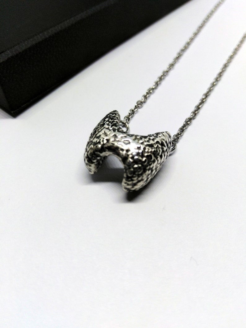 thyroid healing necklace