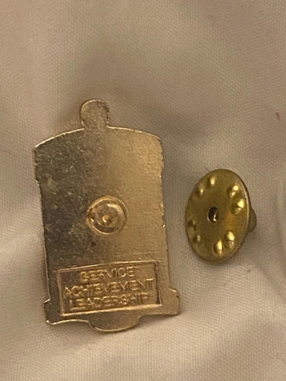 Sigma Alpha Lambda pin - image 2