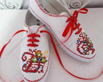 Benutzerdefinierte handbemalte Sneakers, Sneakers mit Initialen, bulgarische Kunstschuhe, von Hand bemalt Sneakers, weiß rot Sneakers