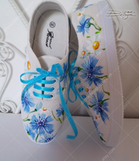 Kornblume Sneakers, von Hand bemalt Sneakers, Kornblume Schuhe, bemalte Schuhe, Kornblume Schuhe, Kornblume Art handbemalte Blumen Sneakers Kornblume Sneakers, von Hand bemalt Sneakers, Kornblume Schuhe, bemalte Schuhe, Kornblume Schuhe, Kornblume Art handbemalte Blumen Sneakers