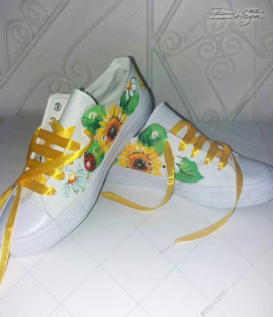 Sunflower Floral Pattern Print Black Slip On Sneakers