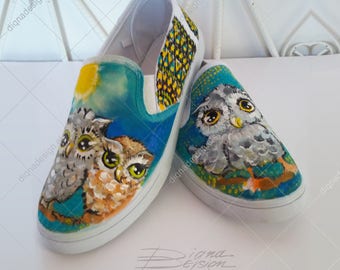 Zapatos sin cordones con búho pintado a mano: Mandala Art Footwear