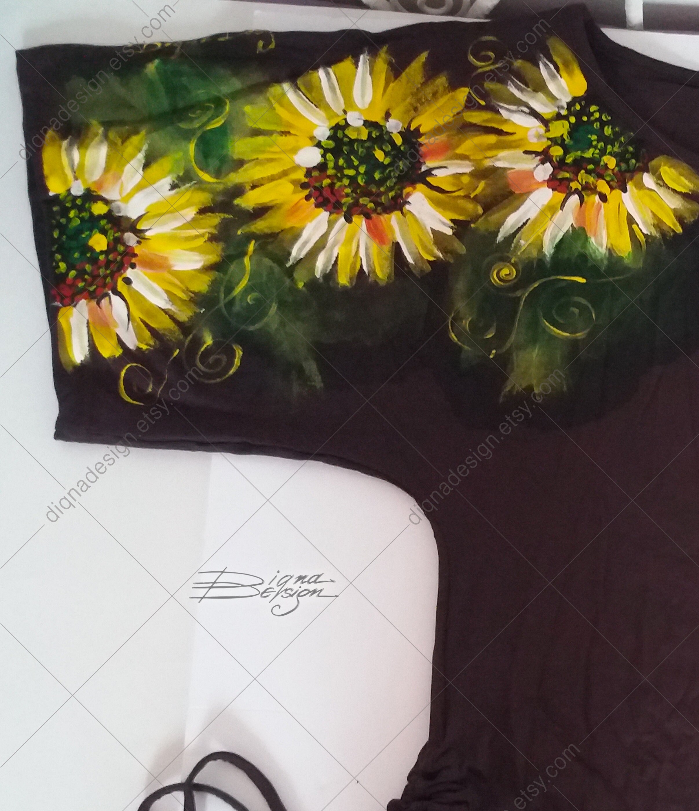 Tineke™ - Radiant Sunflower blouse
