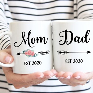 New Parents Gift, Mom Gift, New Dad Gift, Gift for Mom, Personalized Mom Mug, Gift for new Mom, Mom Mug, Pregnancy reveal, Mom Coffee Mug