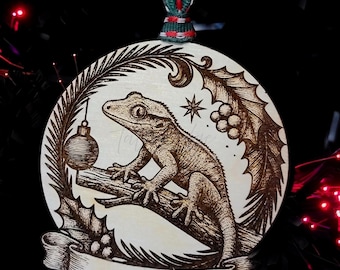 Personalized Crested Gecko Ornament: Laser Engraved