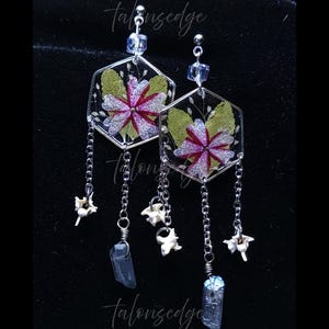 Rattlesnake Vertebrae and Pressed Flowers - Real Bones - Bone Jewelry - Dangle Earring