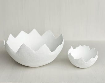 Baby Egg Costume for Sitter Photo Shoots: Easter Outfit with Hat and Egg Shell Photography Prop