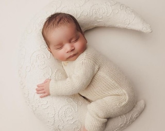 White Moon Pillow Newborn Photography Prop, Embossed Fabric Crescent Moon Posing Pillow, White Beanbag Backdrop Set, Newborn Props Set