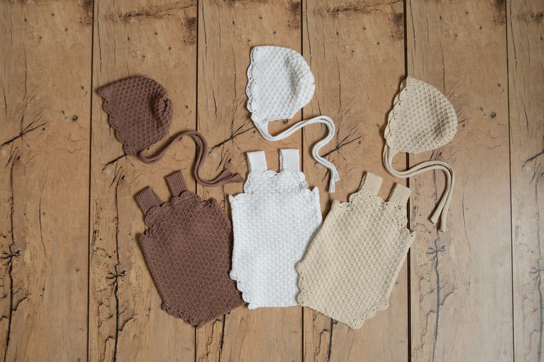 Natural Newborn Crochet Romper and Bonnet Set, Newborn Knitted Outfit, Newborn Knitted Blanket, Newborn Photography props, Baby Girl Romper zdjęcie 9