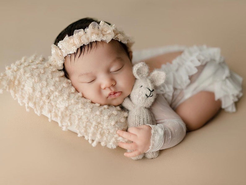 Newborn Knitted Teddy Bear Photography Props, Newborn Bunny Photo Toy, Small Hand-knitted Toy,Baby Crochet Bear Toy,Newborn Photography Prop image 3