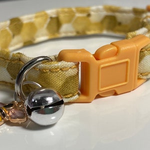 Handmade Bee Kind Cat Collar | Honeycomb Cotton Fabric | Safety Breakaway Cat Collar