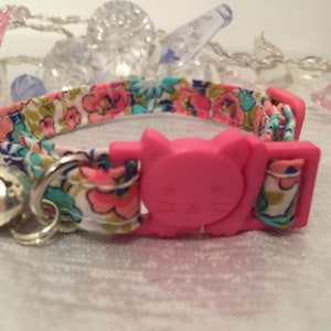 Girls Cat Collar | Kitten Collar | Ditsy Collar | Lilac Collar | Pink Cat Collar | Floral Collar |Adjustable Collar | Breakaway Collar
