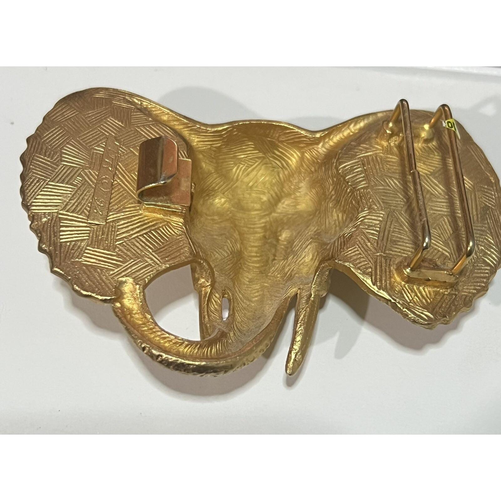 VTG Rare Doreen Ryan Elephant Belt Buckle Trunk up DR 93  display picture 1