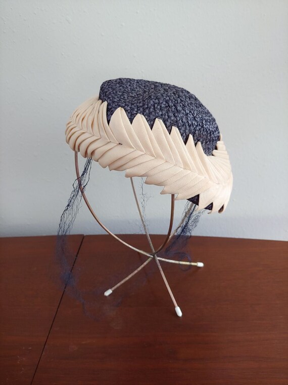 Vintage Calot Capulet Hat