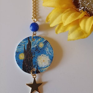 Van Gogh collana lunga con ciondolo a cerchio di carta dedicato alla "notte stellata" di Van Gogh, pietra blu e ciondolo stella.