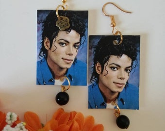 Michael Jackson-Papierohrringe mit rechteckigem Anhänger und schwarzer Perle