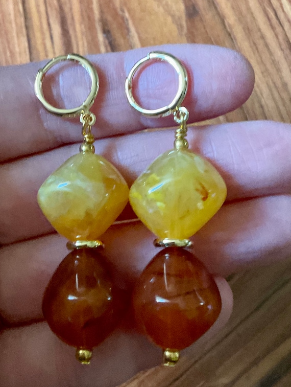 Boucles D'oreilles Anciennes En Bakélite Et Ambre - Plaqué Or - Fermoir Dormeuse - Occasion