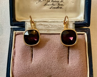 Elegant Vintage PURPLE AMETHYST GOLD Plated Solitaire Earrings- Nice luxury Jewelry - Beautiful Design- Vintage