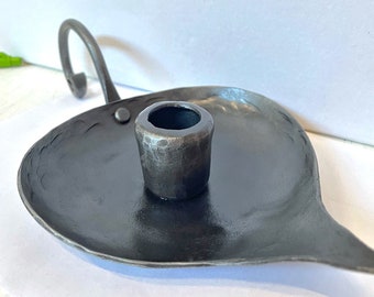 Candelero de hierro forjado a mano