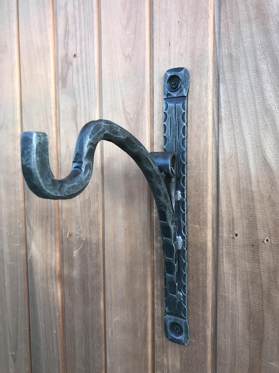 Hand Forged Plant Hanger Metal Plant Hook Mount Against Door Fence Deck  Garage Balcony Outdoor Iron Bracket for Planter Lantern 